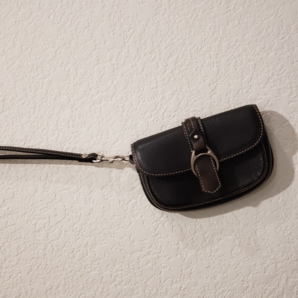 Dooney and Bourke Wristlet